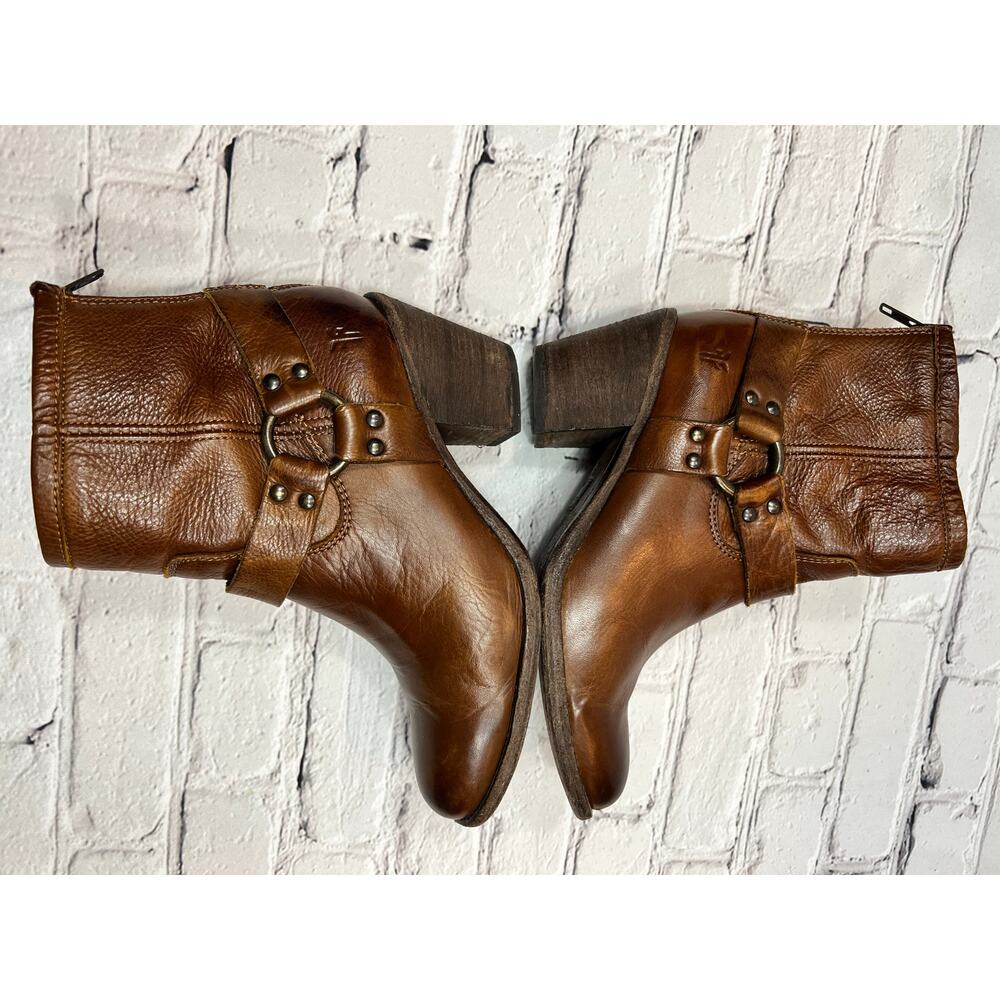🔥SALE! FRYE Tabitha Harness Boot Short Back Zip Cognac Leather size 8.5 3477 944 - Picture 4 of 8